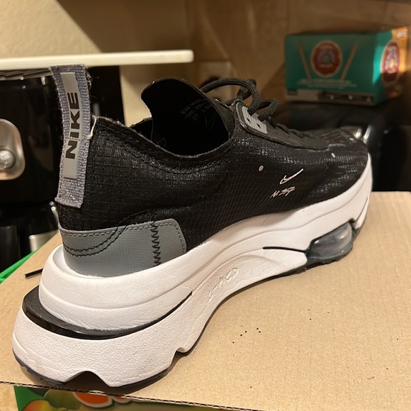 Nike Air Zoom size  11 - Picture 4 of 7